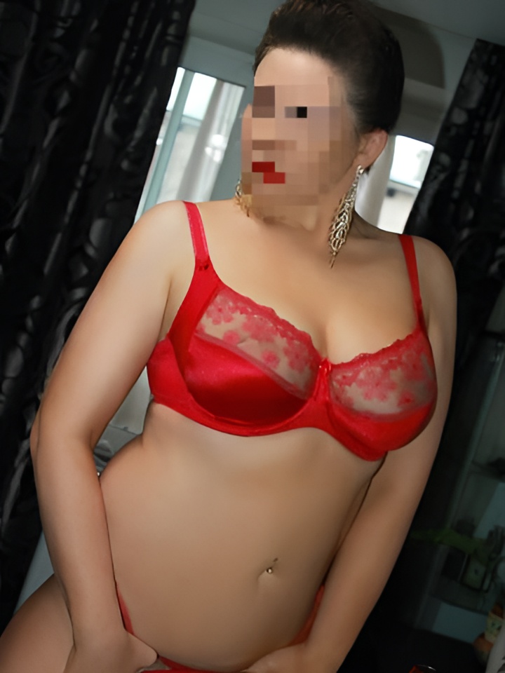 Индивидуалка Услада, доступна для личного знакомства от 1500 руб