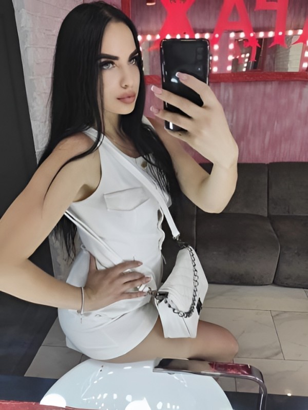 Мелисса привлекательная девушка из Видного цена от 10000 руб