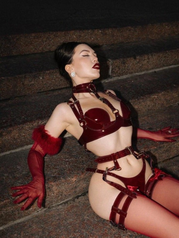 Эммочка привлекательная девушка из Видного цена от 7000 руб